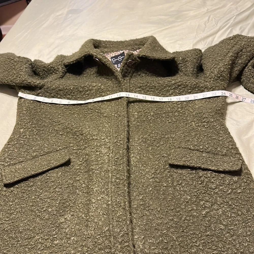 Coat - Picture 3 of 7